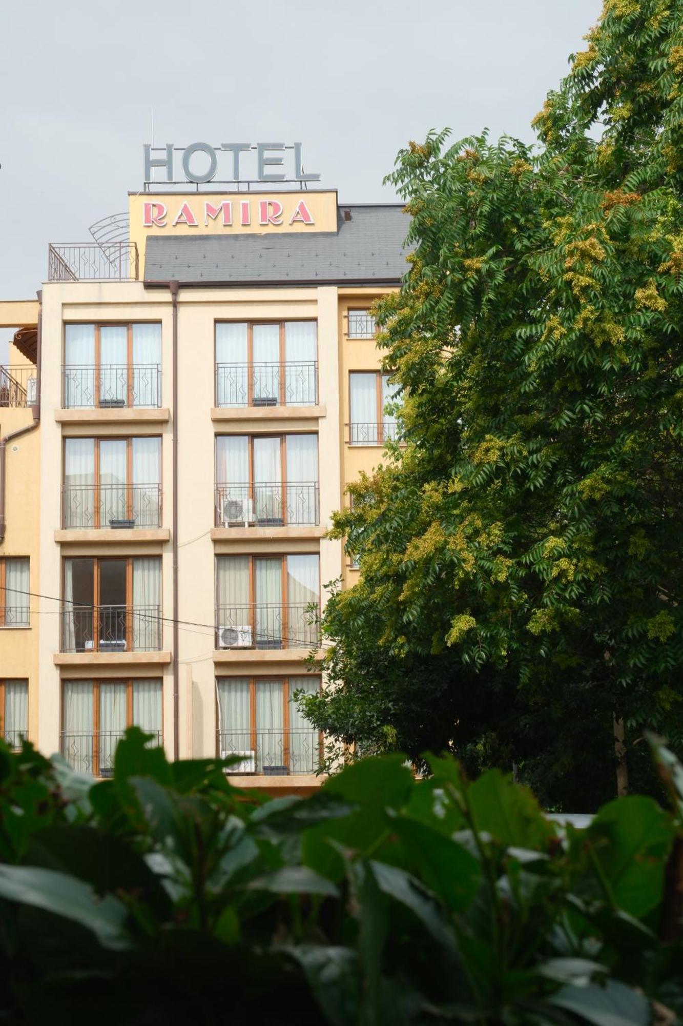 Family Hotel Ramira Kiustendil Exterior foto
